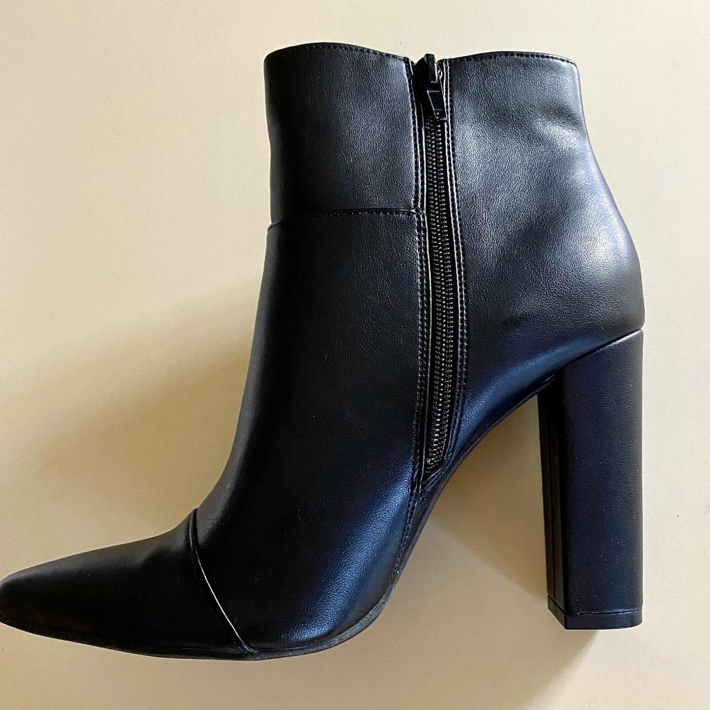 XOXO Boots Black Leather High Heels Women's Fedela Boot Sexy 9 8.5 8 Zipper